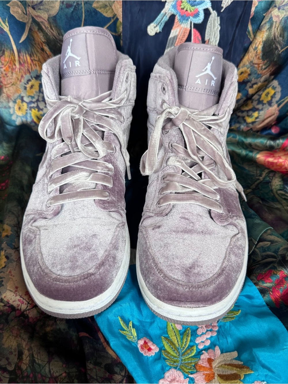 Top Luxe Pick ✨ Nike Lavender Velvet High‑Top Sneakers | NWT | Rare Luxe Style ✨